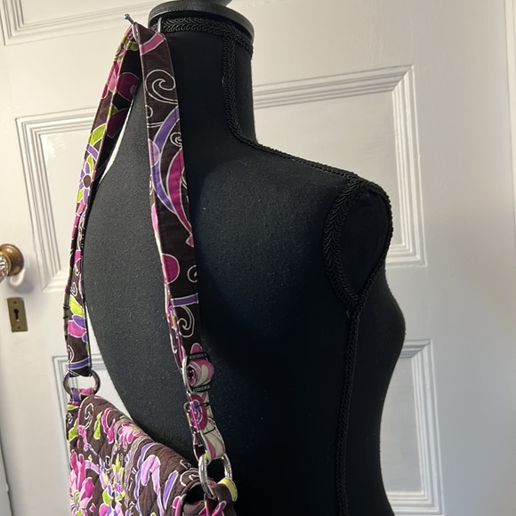 VERA BRADLEY RETIRED PURPLE PUNCH SADDLE‎ BAG - Picture 5 of 12